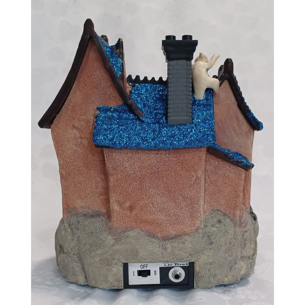 AVON PRODUCTS SCARY VILLAGE TRAIN STATION LIGHTS SOUNDS MOVEMENT 2012 WORKS